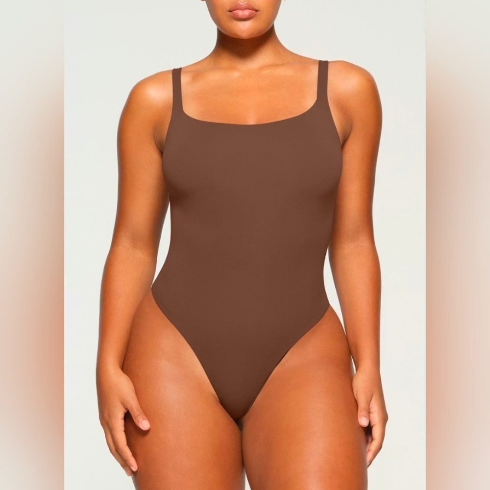 NWT SKIMS Fits Everybody Square Neck Bodysuit - Onyx-M, Jasper-L - Picture 5 of 7